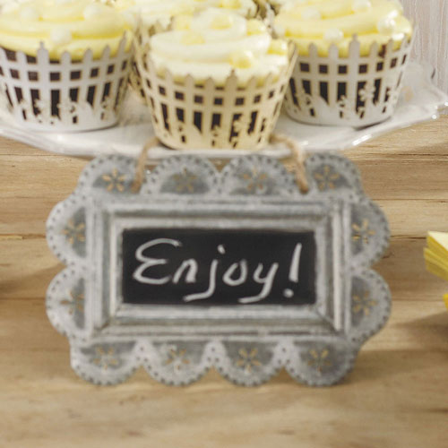 Scalloped Frame Tin Signs With Chalkboard - Small